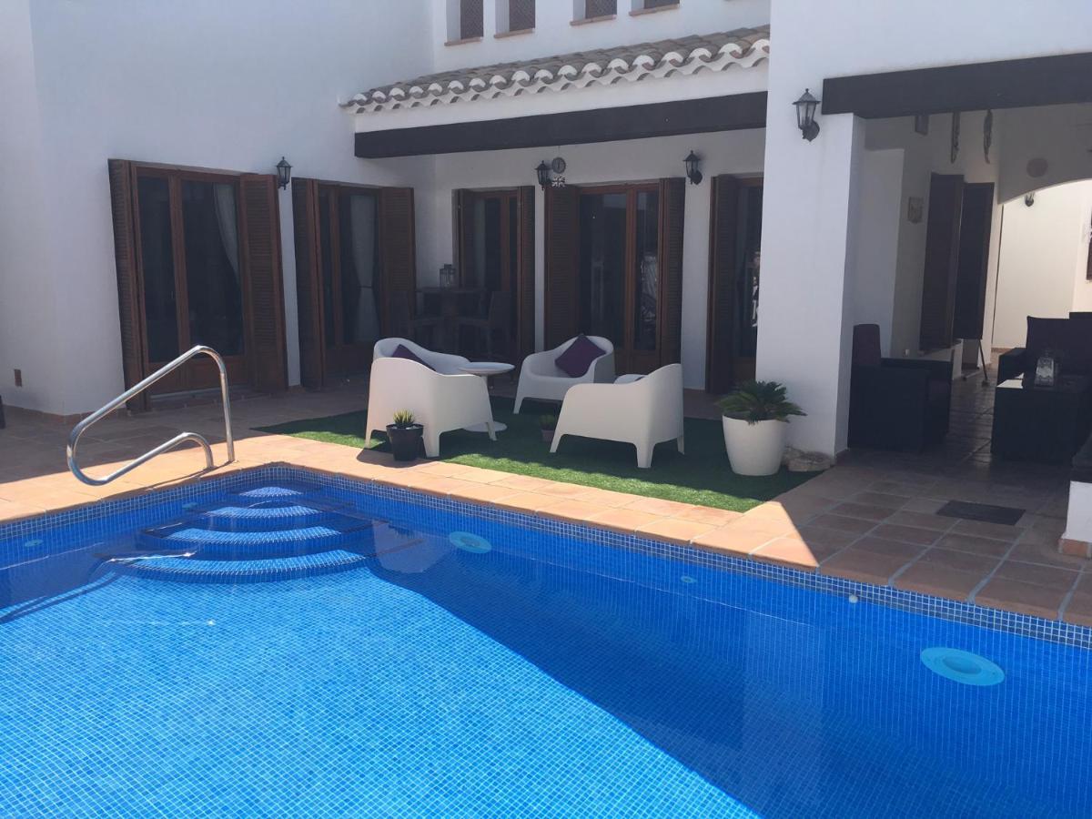 Casa Catherina Joan - El Valle Golf Resort Banos y Mendigo المظهر الخارجي الصورة