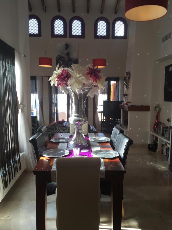 Casa Catherina Joan - El Valle Golf Resort Banos y Mendigo المظهر الخارجي الصورة